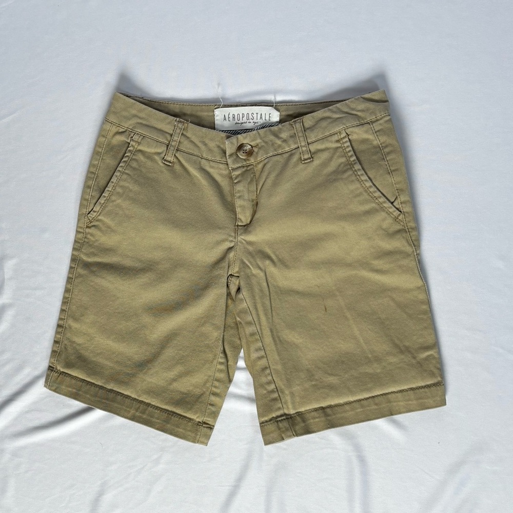 Aeropostale Women's Tan Bermuda Shorts. Size 000